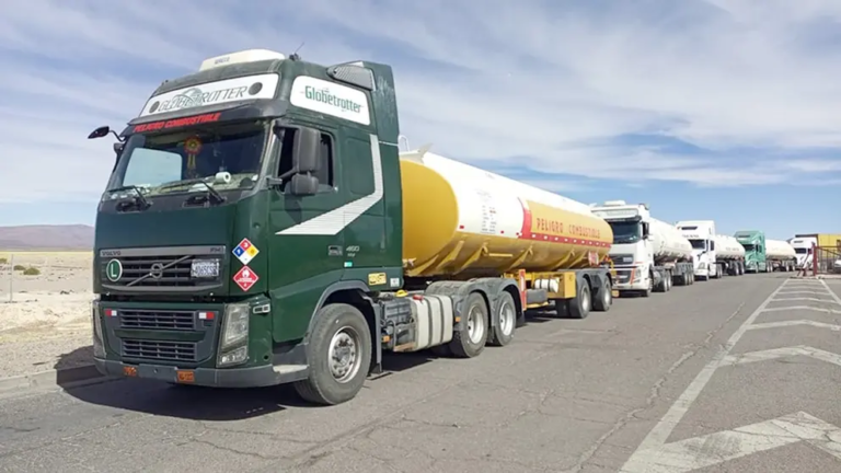 Sindicato de cisterneros da ultimátum al Gobierno y amenaza con paro nacional desde el viernes