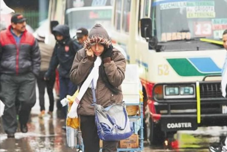 El frente frío ya está en Bolivia y trae bajas temperaturas en siete departamentos El frente frío ya está en Bolivia y trae bajas temperaturas en siete departamentos
