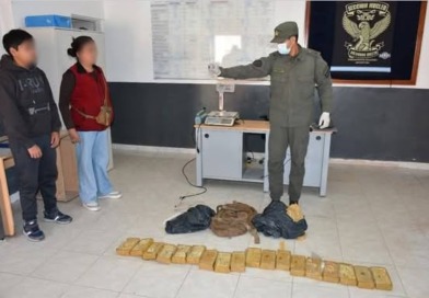 INTENTABA CRUZAR LA FRONTERA CON UNA MOCHILA CARGADA CON 18 KILOS DE COCAÍNA