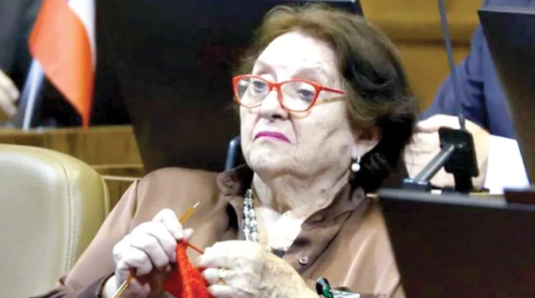 Gobierno exige a diputada chilena que se disculpe por frases racistas Gobierno exige a diputada chilena que se disculpe por frases racistas