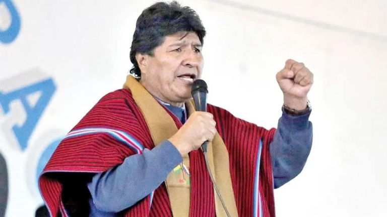 Evo Morales alerta sobre incremento de la deuda en nuestro país.