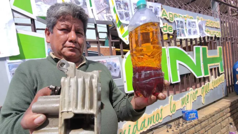 Choferes protestan en ANH y denuncian que combustible de mala calidad daña motorizados: ‘Es basura’ Choferes protestan en ANH y denuncian que combustible de mala calidad daña motorizados: ‘Es basura’