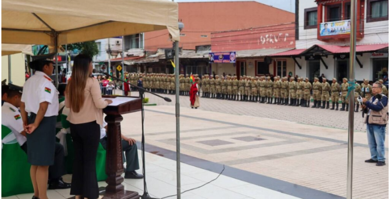 AUTORIDADES DE YACUIBA RINDEN HOMENAJE A LOS 147 AÑOS DE LA DEFENSA DE CALAMA AUTORIDADES DE YACUIBA RINDEN HOMENAJE A LOS 147 AÑOS DE LA DEFENSA DE CALAMA