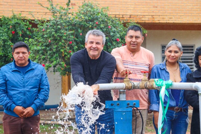 ALCALDE CARLOS BRÚ ENTREGA POZO DE AGUA EN LA COMUNIDAD DE EL BAGUAL ALCALDE CARLOS BRÚ ENTREGA POZO DE AGUA EN LA COMUNIDAD DE EL BAGUAL