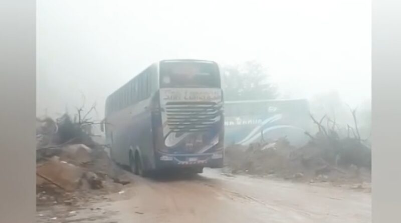 TRANSPORTISTAS MOLESTOS CONTRA EL GOBIERNO POR EL MAL ESTADO DE LAS CARRETERAS