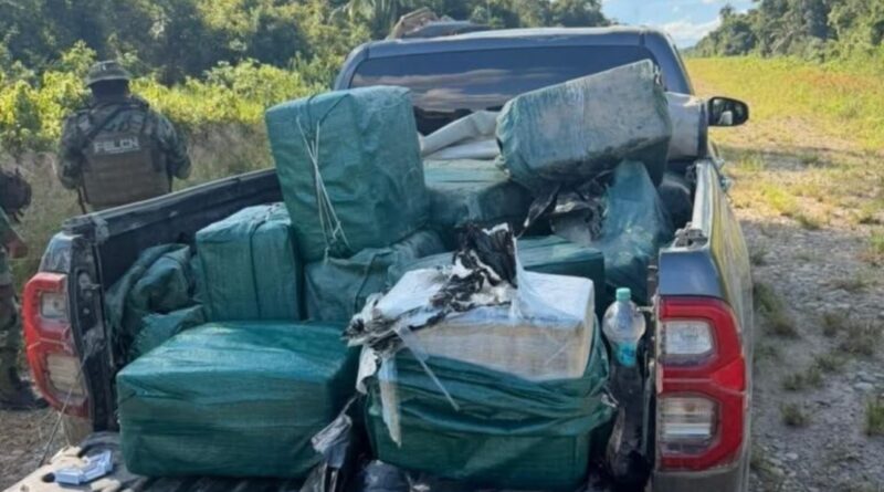 INCAUTAN AVIONETA, VEHÍCULOS Y DROGA EN OPERATIVO ANTINARCÓTICOS EN VILLA TUNARI.