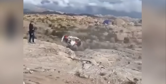 UN MUERT0 Y HERIDOS TRAS APARATOSO VUELCO EN MINA CLAVERO EN EL RALLY SUDAMERICANO