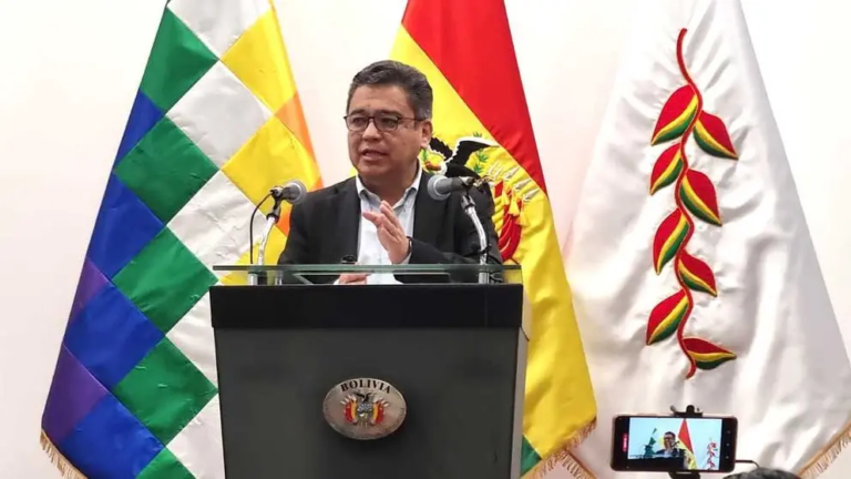 Gobierno amplía por seis meses el congelamiento de los precios de los combustibles Gobierno amplía por seis meses el congelamiento de los precios de los combustibles