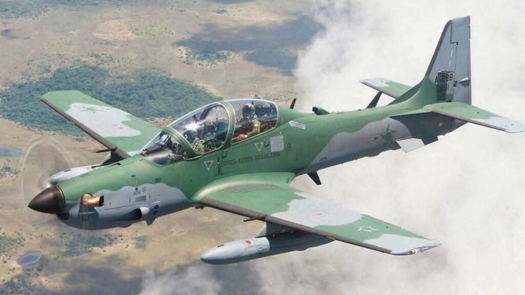 AVIONETA PROCEDENTE DE BOLIVIA ES INCENDIADA EN BRASIL Y SU PILOTO MU£R£ TRAS ENFRENTAM1£NT0 CON LA POLICÍA